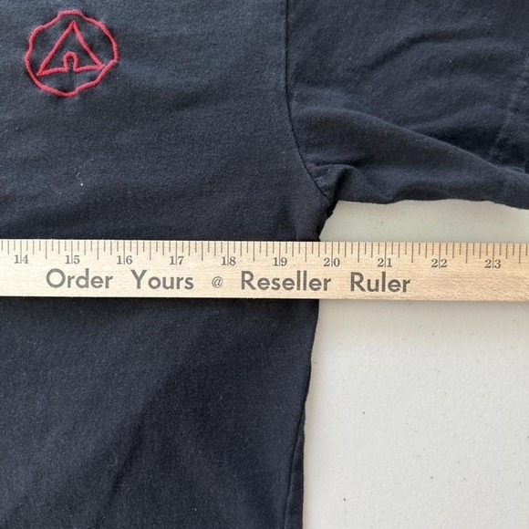 Airwalk Shirt Mens Small Skate Tee Black Red Embroidered Short Sleeve Skateboard - Picture 5 of 8